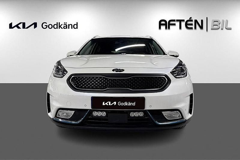 Begagnad Kia Niro Advance 141 HK (103 kW) 2019 Snow white pearl metallic SUV