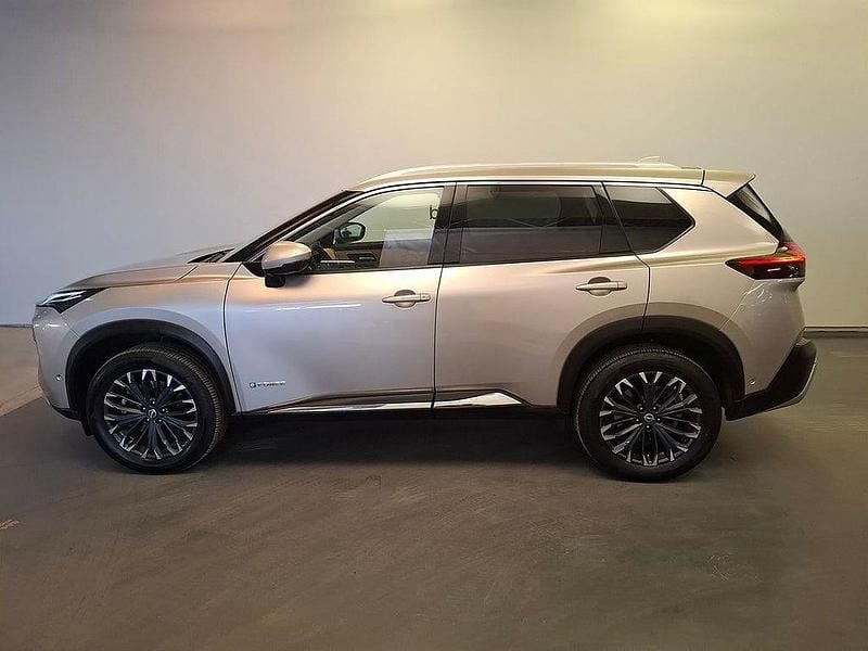 Begagnad Nissan X-Trail Tekna 158 HK (116 kW) 2025 Silver SUV