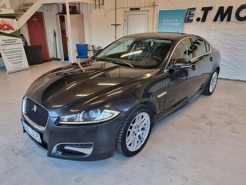 Begagnad Jaguar XF Supercharged 340 HK (250 kW) 2013 Grå Sedan