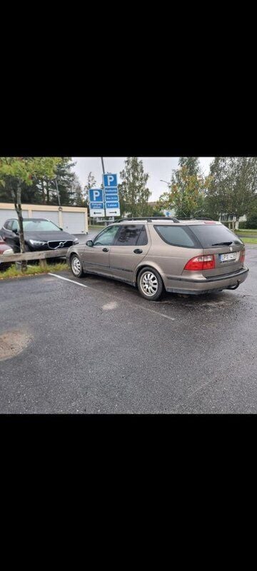 Brun Begagnad 2004 Saab 9-5 Linear Kombi | 1 000 kr (Superpris) - Bild 1/1