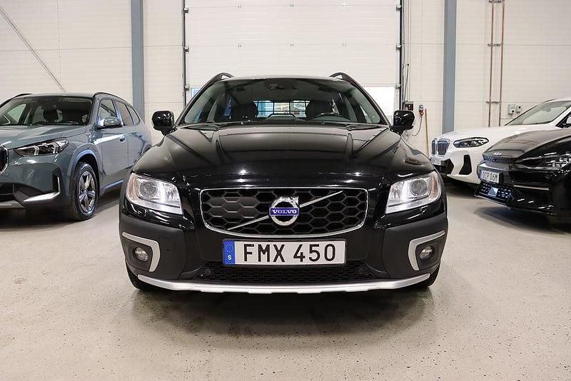 Begagnad Volvo XC70 Summum 181 HK (133 kW) 2014 Svart Kombi