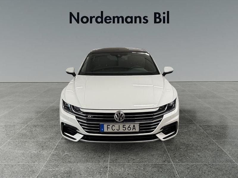 Vit Begagnad 2019 VW Arteon GT Halvkombi | 268 800 kr (Marknadspris) - Bild 1/4