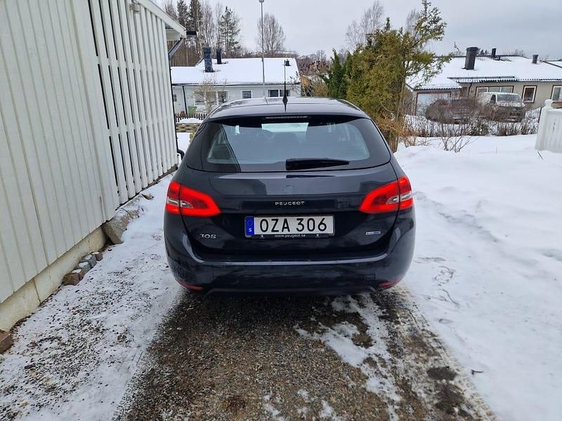 Begagnad Peugeot 308 SW 120 HK (88 kW) 2015 Kombi