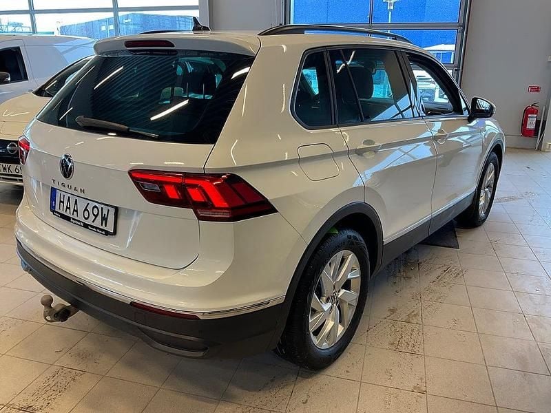 Begagnad VW Tiguan 150 HK (110 kW) 2022 Vit SUV