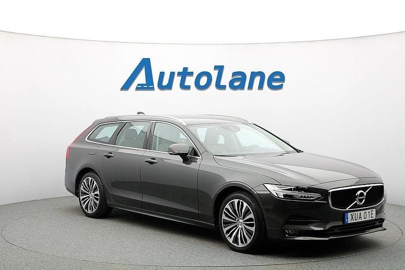 Begagnad Volvo V90 190 HK (139 kW) 2020 Pine grey Kombi