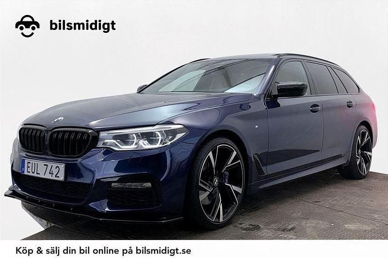 Blå Begagnad 2017 BMW 530 M Sport Kombi | 319 800 kr (Marknadspris) - Bild 1/3