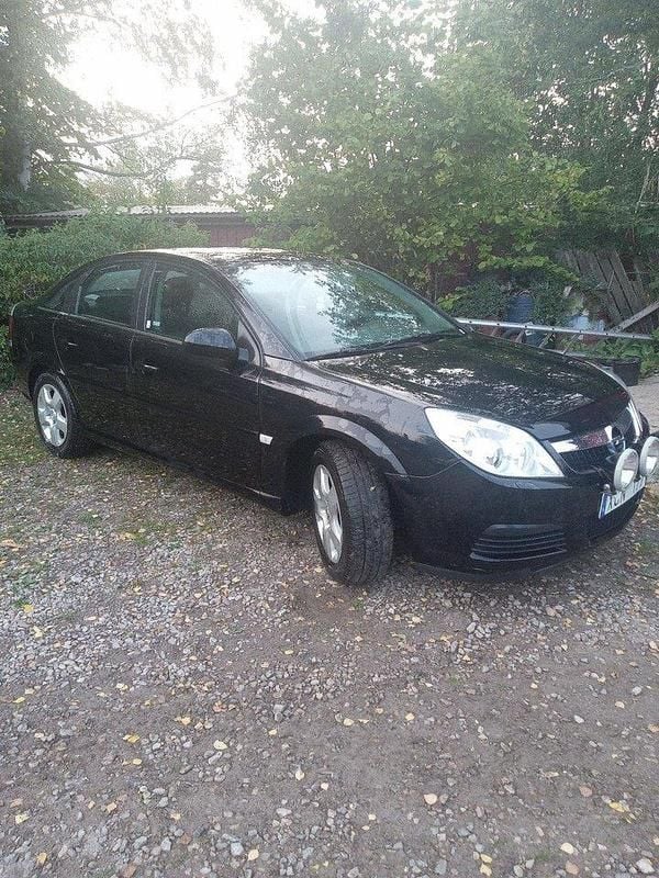 Svart Begagnad 2006 Opel Vectra GTS Halvkombi | 39 900 kr - Bild 1/4
