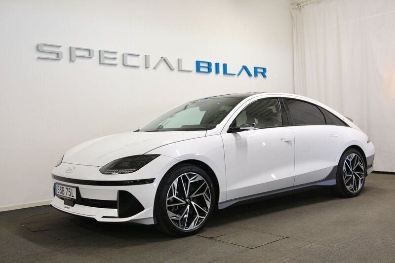 Vit Begagnad 2023 Hyundai Ioniq 6 Advanced Sedan | 449 000 kr - Bild 1/4