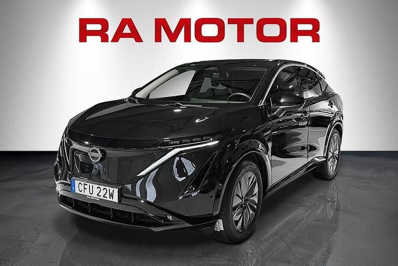 Svart Begagnad 2022 Nissan Ariya Evolve SUV | 379 900 kr (Marknadspris) - Bild 1/4