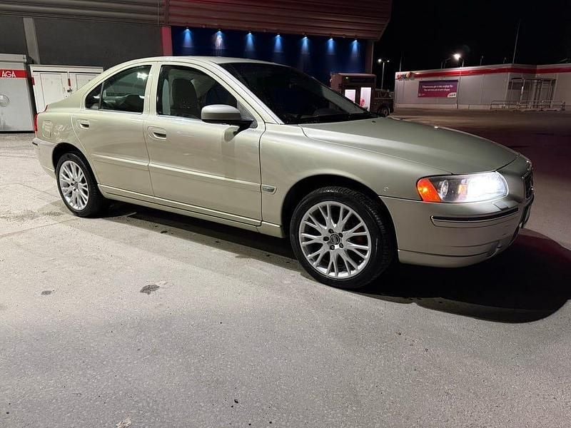 Begagnad Volvo S60 140 HK (102 kW) 2005 Sedan