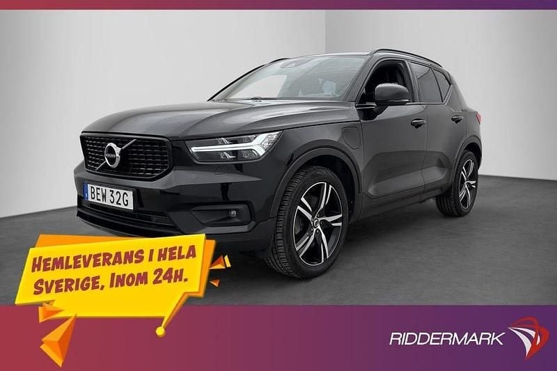 Svart Begagnad 2021 Volvo XC40 R-Design SUV | 298 800 kr (Marknadspris) - Bild 1/3