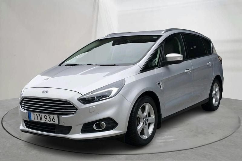 Grå Begagnad 2016 Ford S-MAX S Minibuss | 149 800 kr (Bra pris) - Bild 1/4