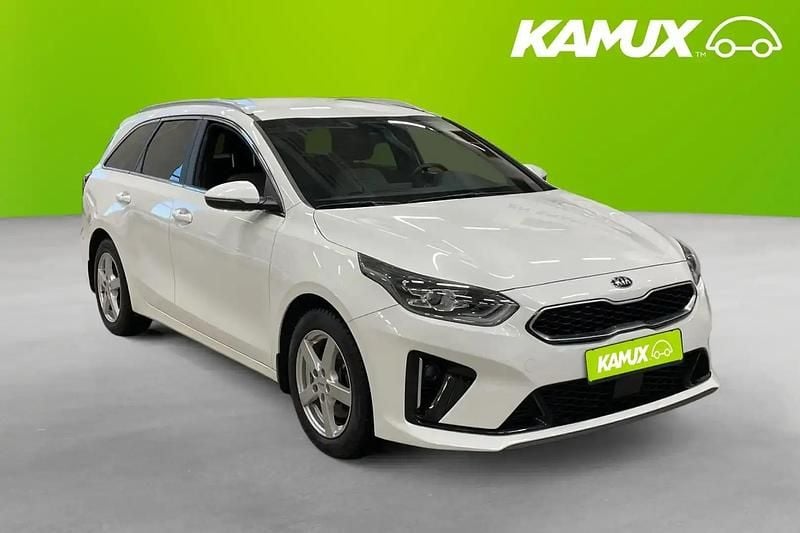 Vit Begagnad 2020 Kia Ceed Sportswagon GT-Line Kombi | 204 800 kr (Marknadspris) - Bild 1/4