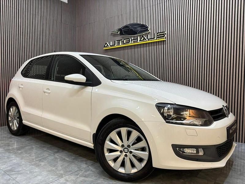 Vit Begagnad 2011 VW Polo Halvkombi | 89 900 kr (Marknadspris) - Bild 1/4