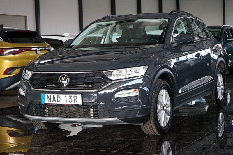 Grå Begagnad 2021 VW T-Roc IQ Drive SUV | 224 500 kr (Bra pris) - Bild 1/4