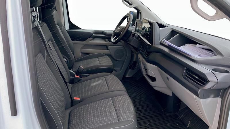 Ny Ford Transit Custom Trend 136 HK (100 kW) 2025 Frozen white