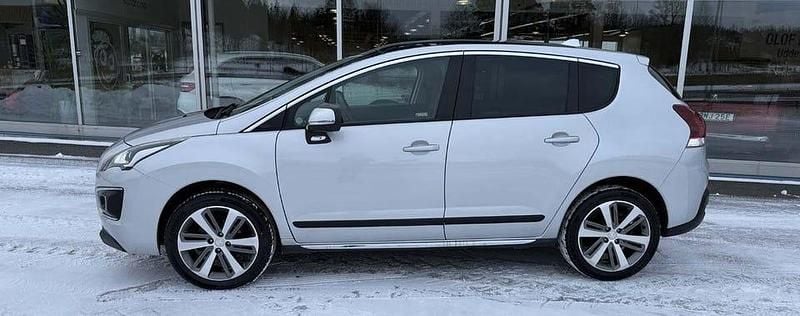 Begagnad Peugeot 3008 120 HK (88 kW) 2016 Grå metallilack SUV