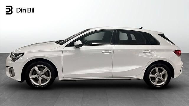 Begagnad Audi A3 Design 150 HK (110 kW) 2023 Vit Sedan