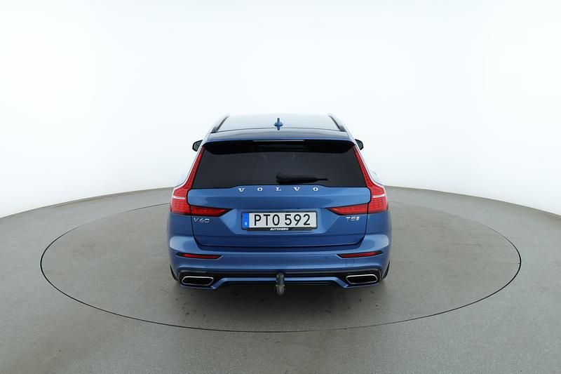 Begagnad Volvo V60 R-Design 253 HK (186 kW) 2019 Blå Kombi