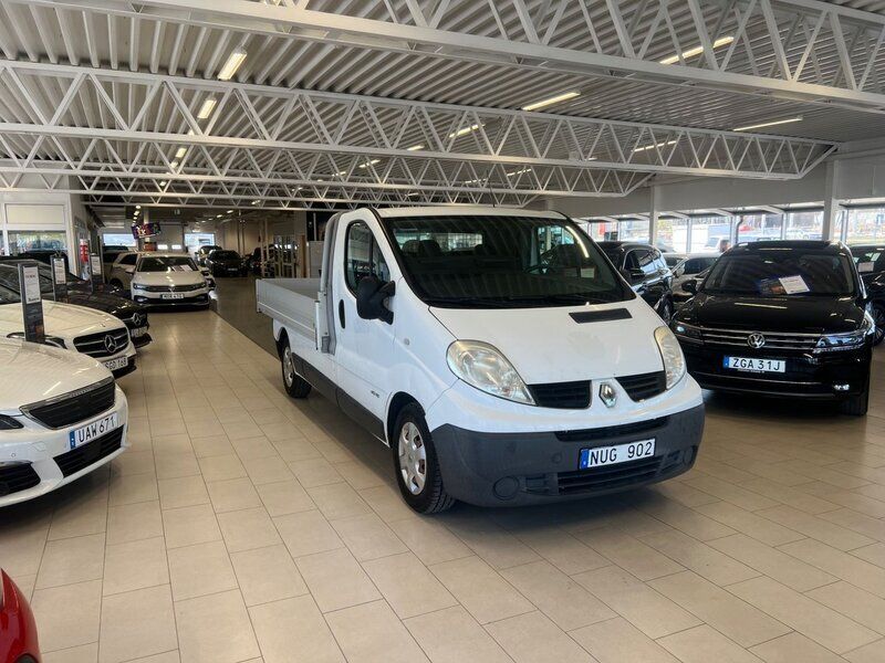 Vit Begagnad 2012 Renault Trafic Van | 84 900 kr (Lite dyr) - Bild 1/4