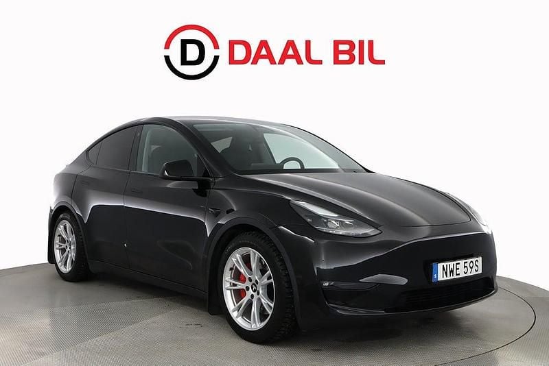 Begagnad Tesla Model Y Performance 392 kW (534 HK) 2023 Svart SUV