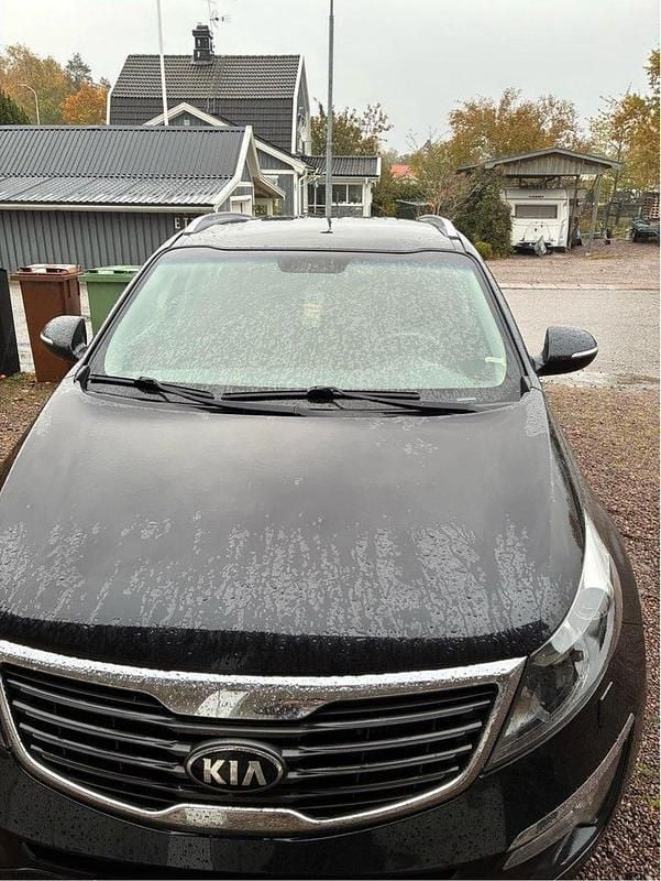 Svart Begagnad 2013 Kia Sportage EX SUV | 68 000 kr (Bra pris) - Bild 1/4