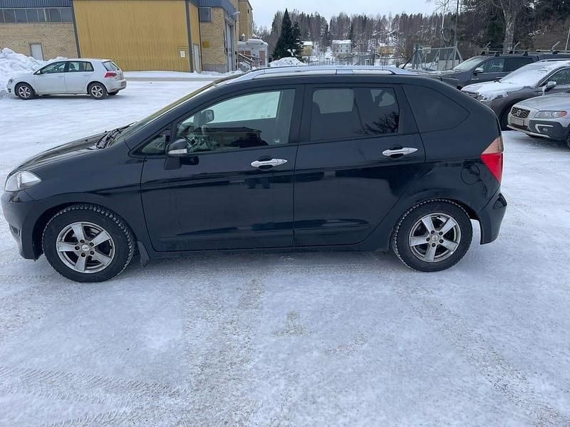 Begagnad Honda FR-V 140 HK (102 kW) 2008 Minibuss