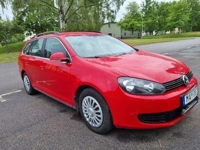 Röd Begagnad 2012 VW Golf VII Kombi | 35 000 kr (Bra pris) - Bild 1/4