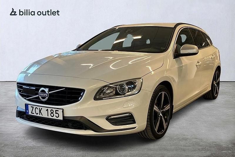 Vit Begagnad 2017 Volvo V60 R-Design Kombi | 209 900 kr (Bra pris) - Bild 1/4