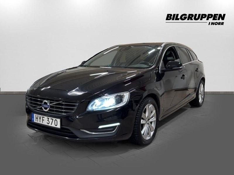 Begagnad Volvo V60 231 HK (169 kW) 2016 Svart Kombi