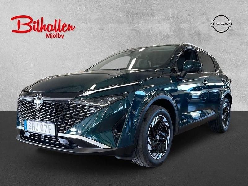 Mörkgrön Begagnad 2024 Nissan Qashqai N-Connecta SUV | 344 000 kr (Marknadspris) - Bild 1/4