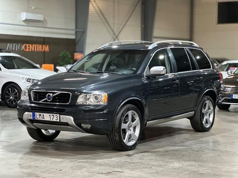 Grå Begagnad 2012 Volvo XC90 R-Design Summum SUV | 119 900 kr (Bra pris) - Bild 1/4