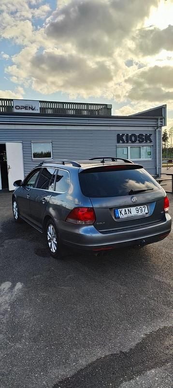 Begagnad VW Golf VI 122 HK (89 kW) 2010 Gray metallic Halvkombi