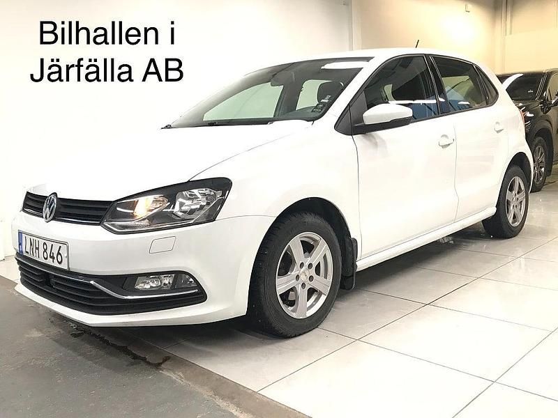 Vit Begagnad 2015 VW Polo Halvkombi | 134 900 kr (Marknadspris) - Bild 1/4