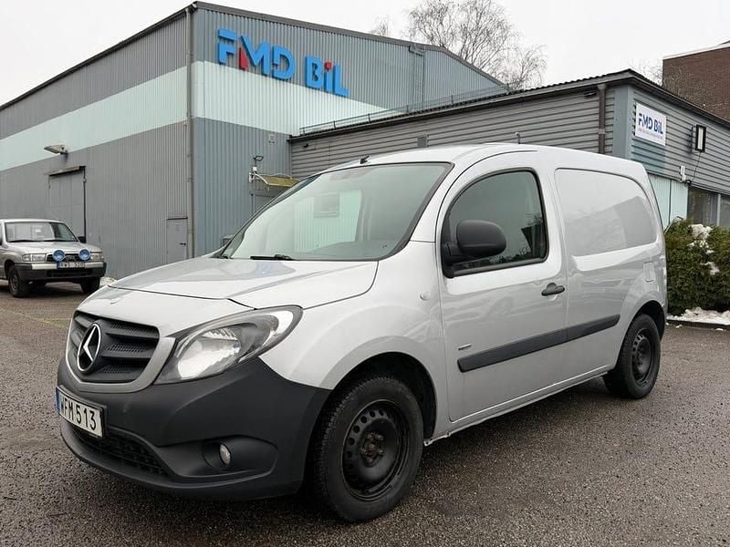 Silver Begagnad 2017 Mercedes Citan 109 | 79 700 kr (Marknadspris) - Bild 1/4