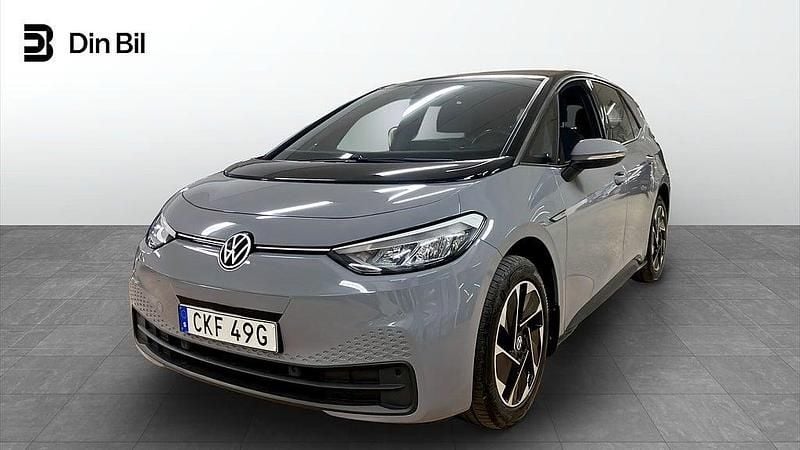 Grå Begagnad 2022 VW ID.3 Pro Halvkombi | 284 800 kr (Marknadspris) - Bild 1/4