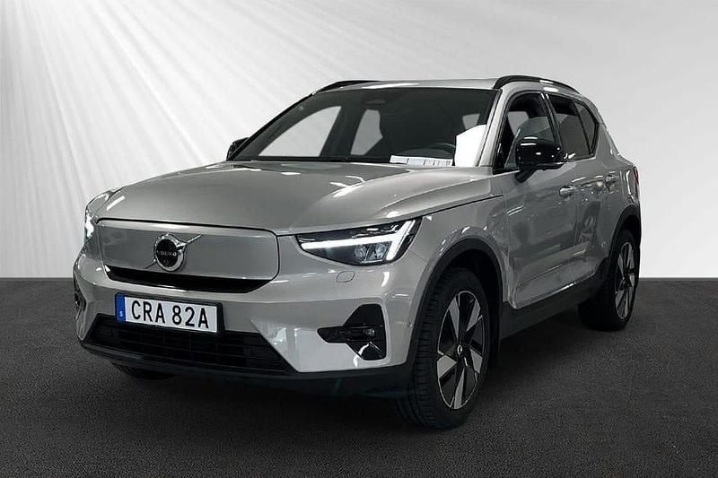 Begagnad Volvo EX40 Plus 188 kW (256 HK) 2025 Silver SUV