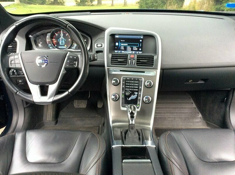 Begagnad Volvo XC60 Summum 215 HK (158 kW) 2013 Blå SUV