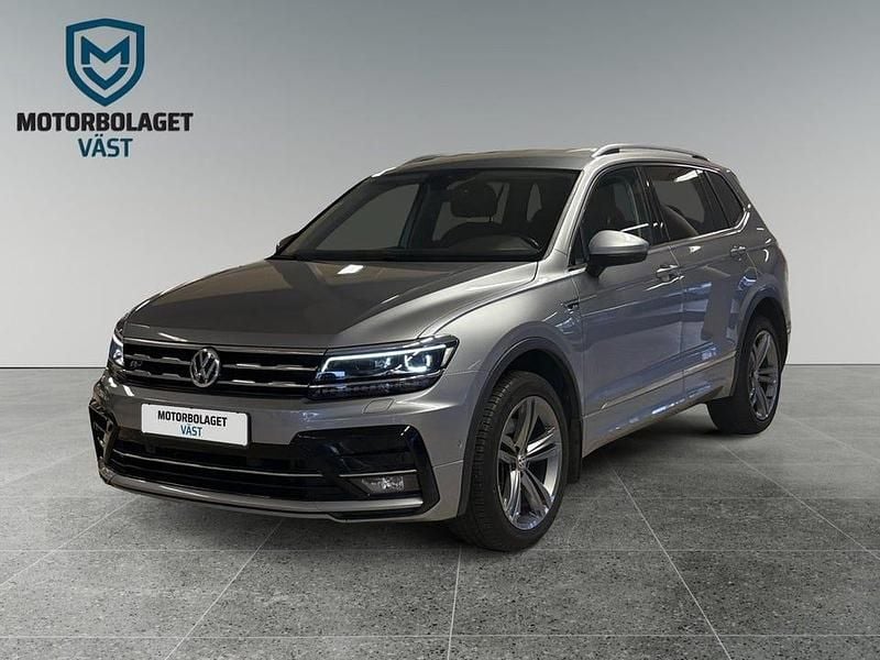 Silver Begagnad 2021 VW Tiguan Allspace GT SUV | 279 400 kr (Bra pris) - Bild 1/4