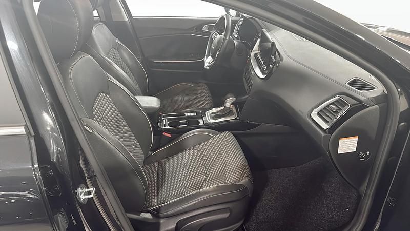 Begagnad Kia XCeed Advance 141 HK (103 kW) 2021 Svart (black) SUV