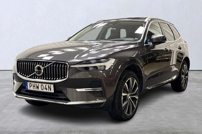 Grå Begagnad 2022 Volvo XC60 Inscription SUV | 449 000 kr (Marknadspris) - Bild 1/4