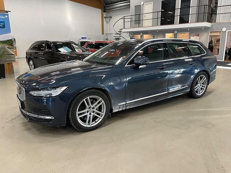 Mörkblå Begagnad 2021 Volvo V90 Inscription Kombi | 289 000 kr (Bra pris) - Bild 1/4
