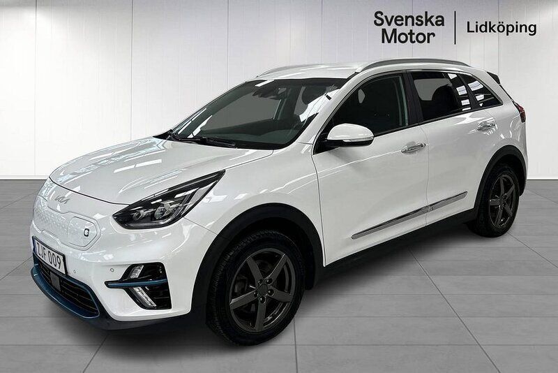 Vit Begagnad 2021 Kia e-Niro Advance SUV | 269 200 kr (Marknadspris) - Bild 1/4