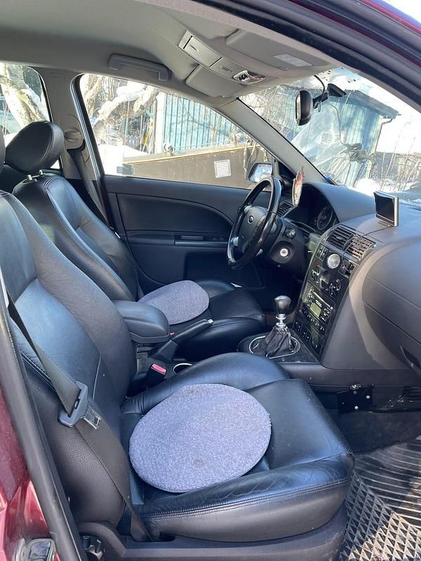 Begagnad Ford Mondeo 145 HK (106 kW) 2003 Kombi