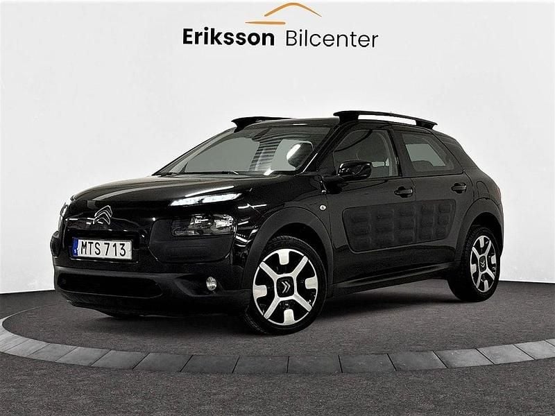 Svart Begagnad 2015 Citroën C4 Cactus Halvkombi | 69 900 kr (Marknadspris) - Bild 1/4