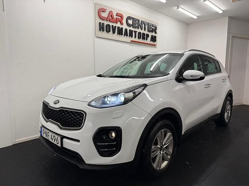Vit Begagnad 2016 Kia Sportage Advance SUV | 119 900 kr (Marknadspris) - Bild 1/4