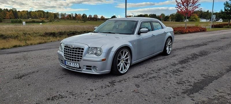 Silver Begagnad 2006 Chrysler 300C Sedan | 125 000 kr - Bild 1/4