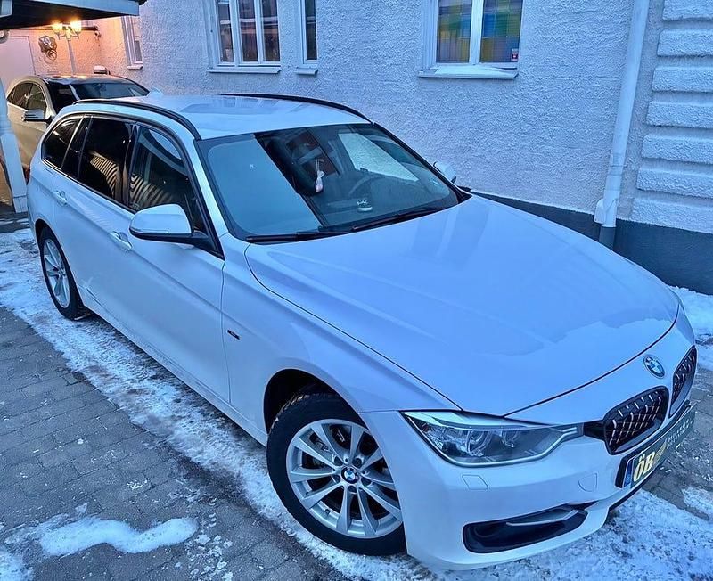 Begagnad BMW 320 Sport Line 184 HK (135 kW) 2015 Vit Kombi