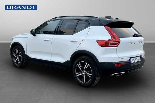 Begagnad Volvo XC40 R-Design 192 HK (141 kW) 2019 Vit SUV