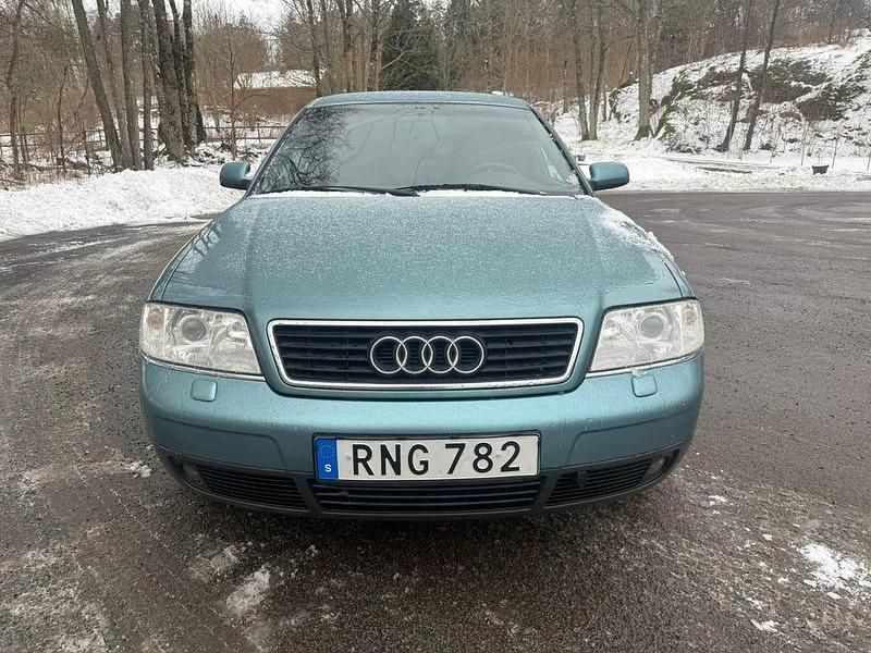 Begagnad Audi A6 136 HK (100 kW) 2000 Sedan